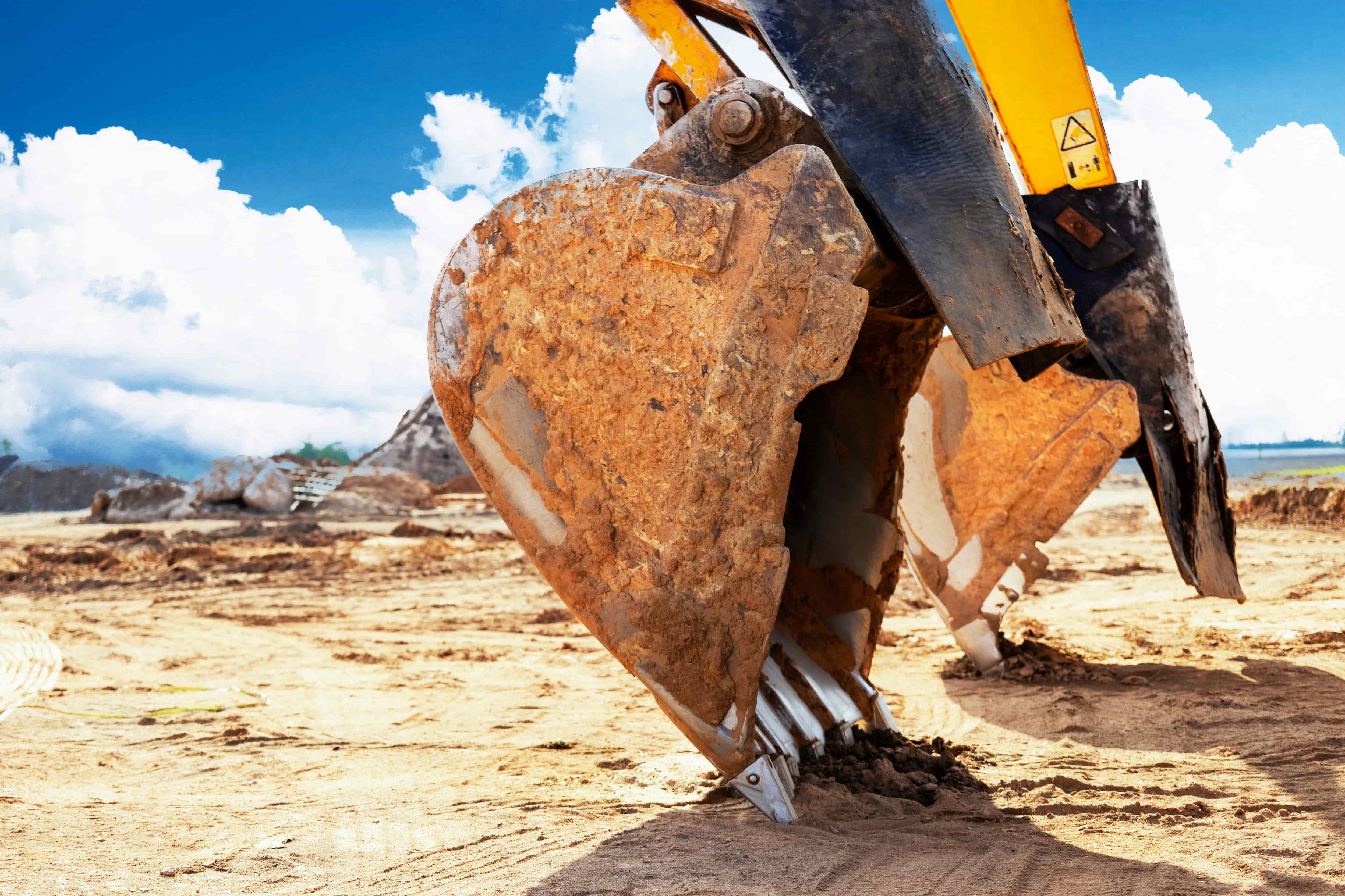 How to Prevent Excavator Bucket Tooth Loss in Hard Rock Mining